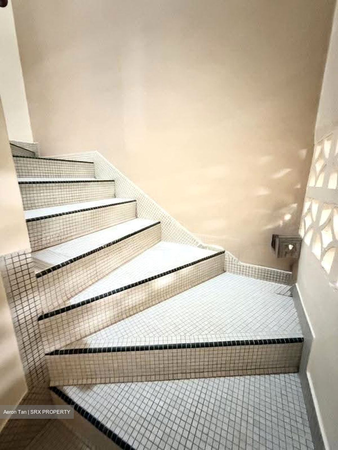 Hillview Estate (D23), Terrace #610501281
